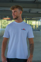 Lade das Bild in den Galerie-Viewer, Rose Shirt Weiß