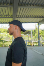 Lade das Bild in den Galerie-Viewer, Rose Cap