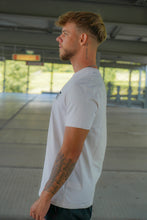 Lade das Bild in den Galerie-Viewer, Basic Shirt Beige
